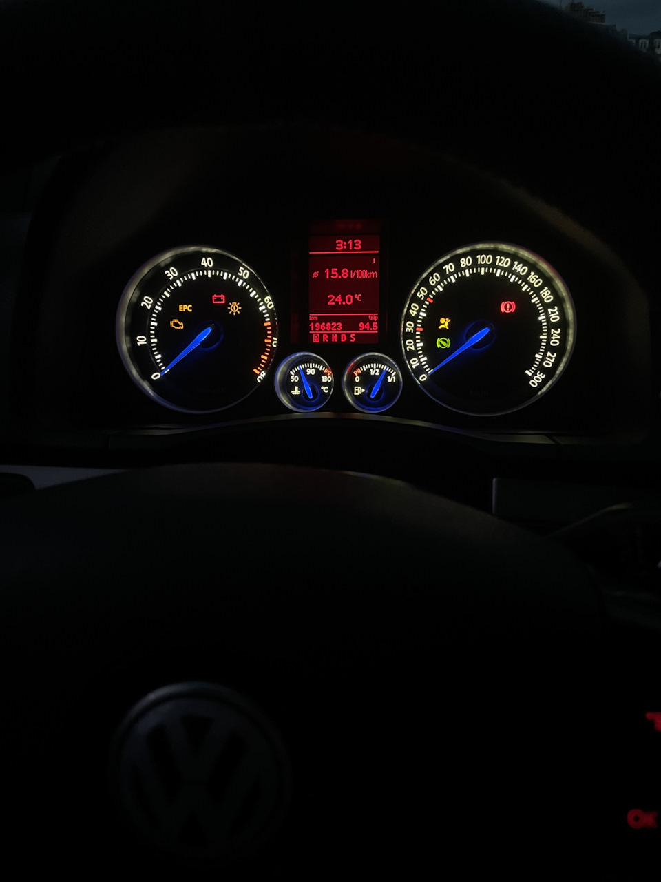 Довгоочікуваний пересвіт приладки GTI в білі шкали і стрілки від Форд-а 4