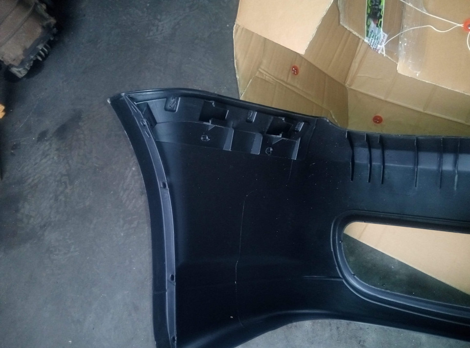Бампер R32 5