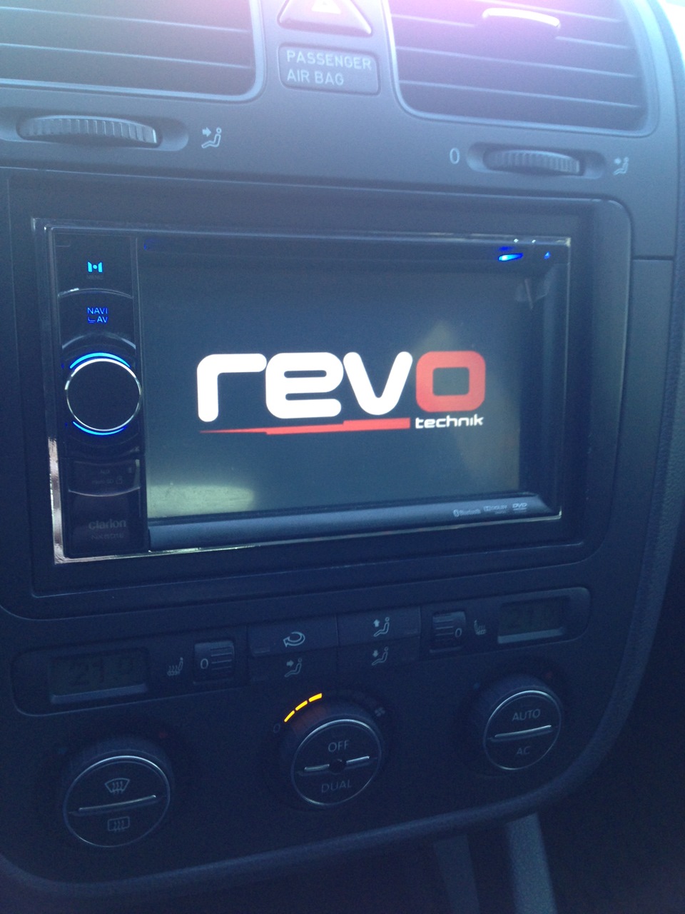 Заставка REVO 2