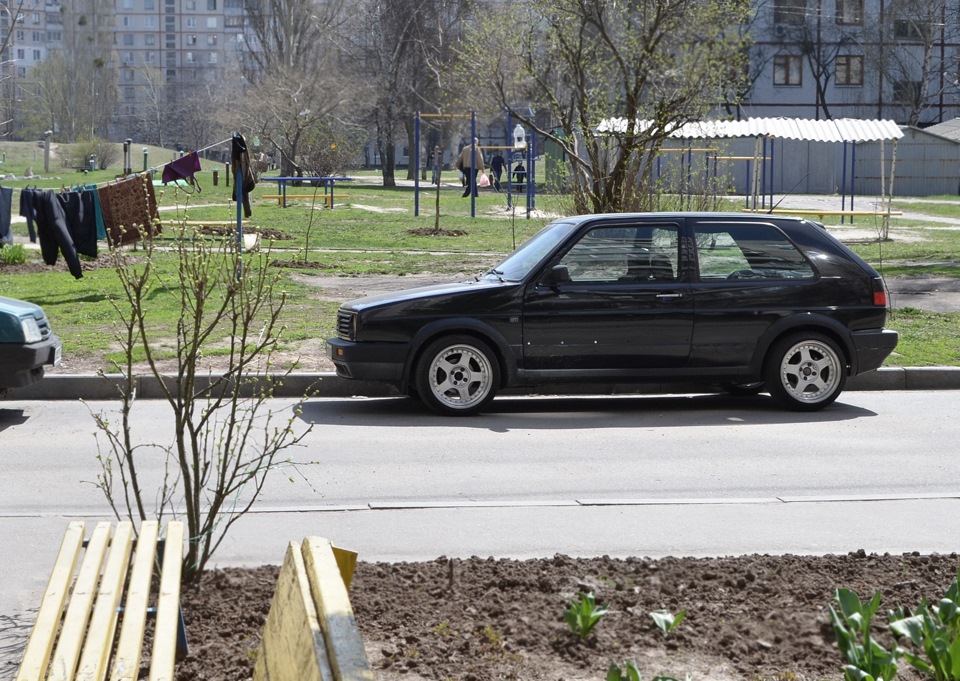GTI обвіс + Hella Red Black 1