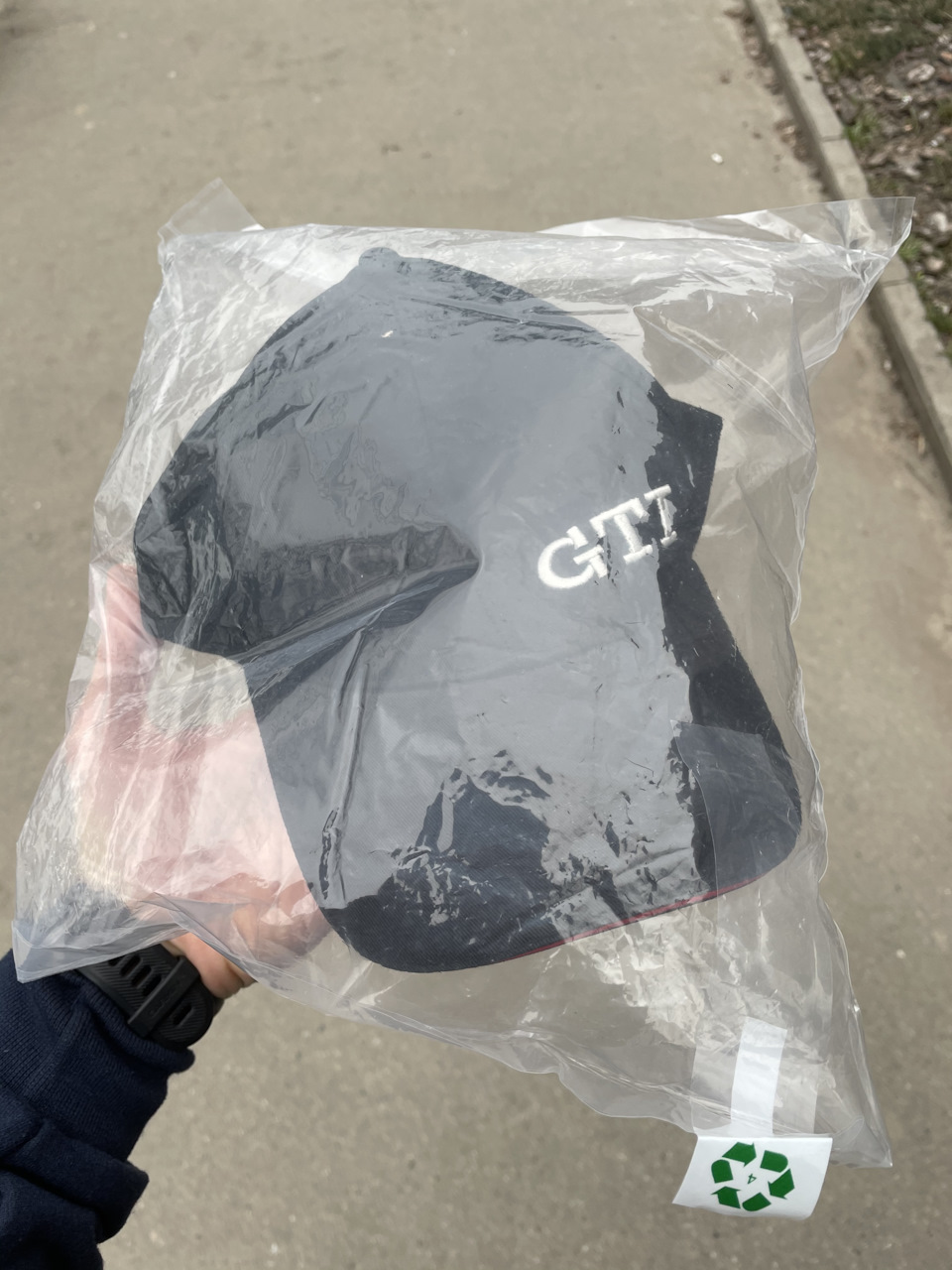 Бейсболка GTI + 10 до швидкості :) 1