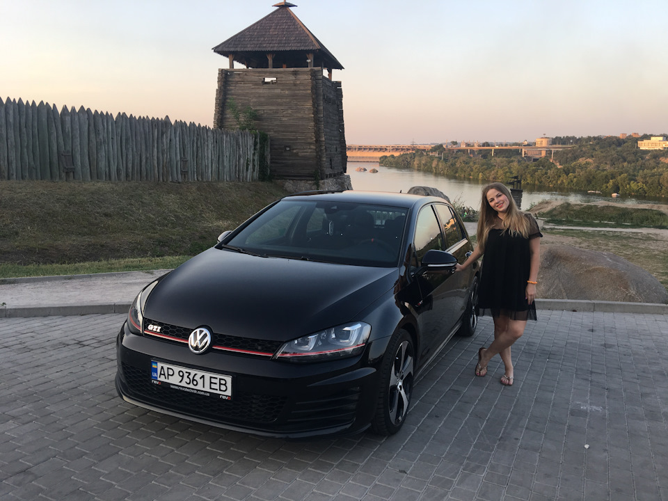 продано шукаю люблячі руки та серце для GTI 3