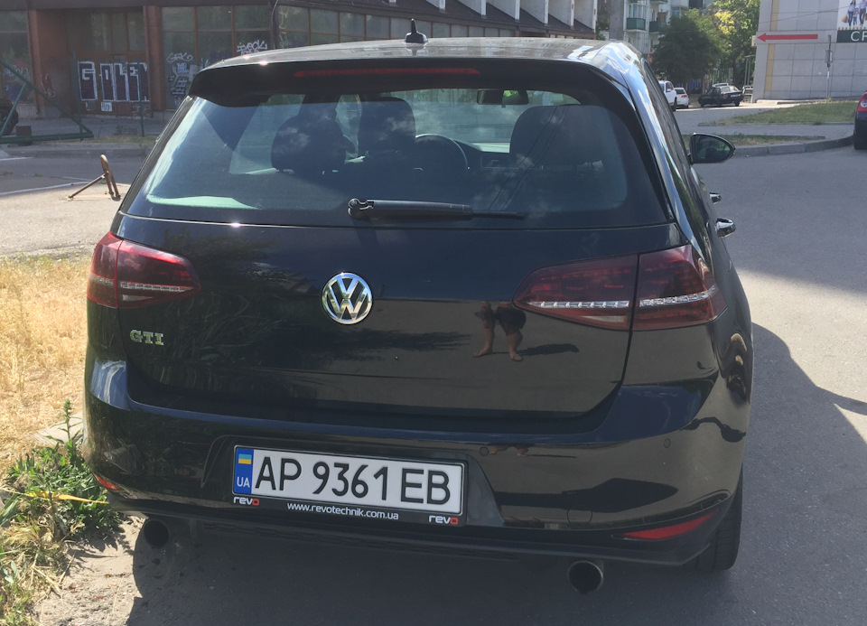 задні ліхтарі golf r 3