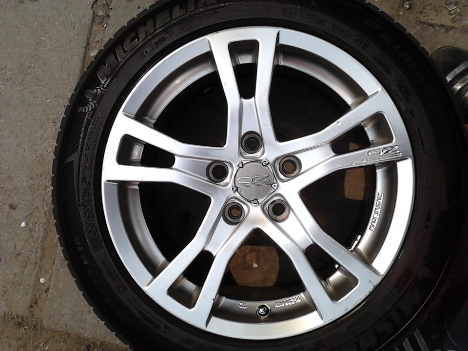 OZ Racing Palladio 7,5x16/5x112 ET35 DIA75 (З перехідним кільцем на DIA 57.1) + ContiVikingContact 5, 205/55R16, 94 (до 670 кг) T (до 190 км/год) 4