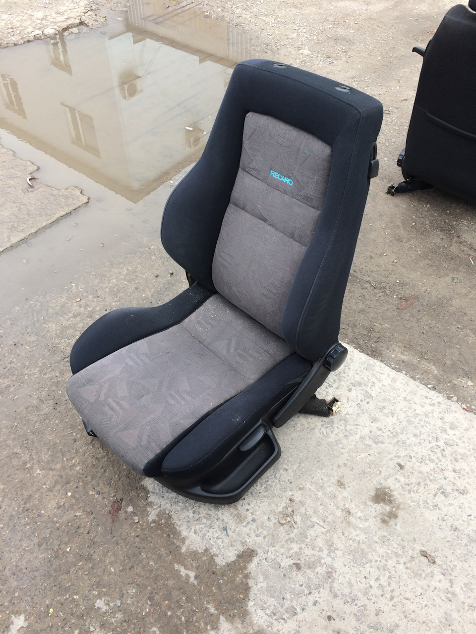 Обновочка, крісла Recaro! 1