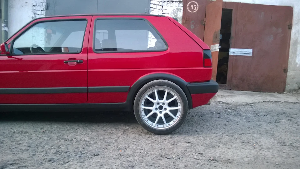 Фотографії з архіву: П'ятиболтова ходівка, диски BBS Rk 17, перфорація гальмівних дисків