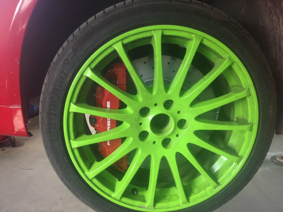 Тізер)) Передні гальмівні супорти brembo від Porsche Cayenne 2