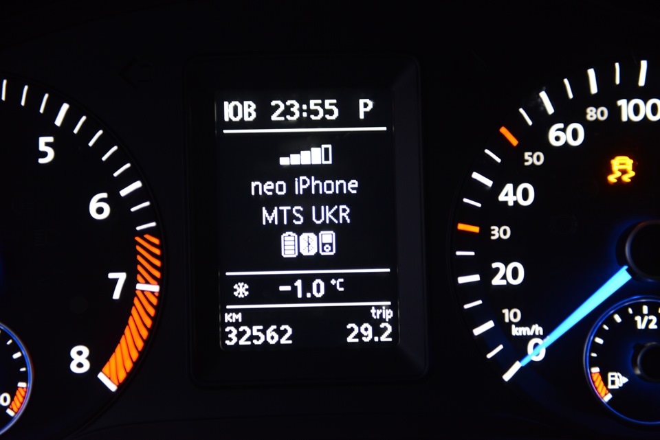 Установка керма та панелі приладів від vw golf mk6 5