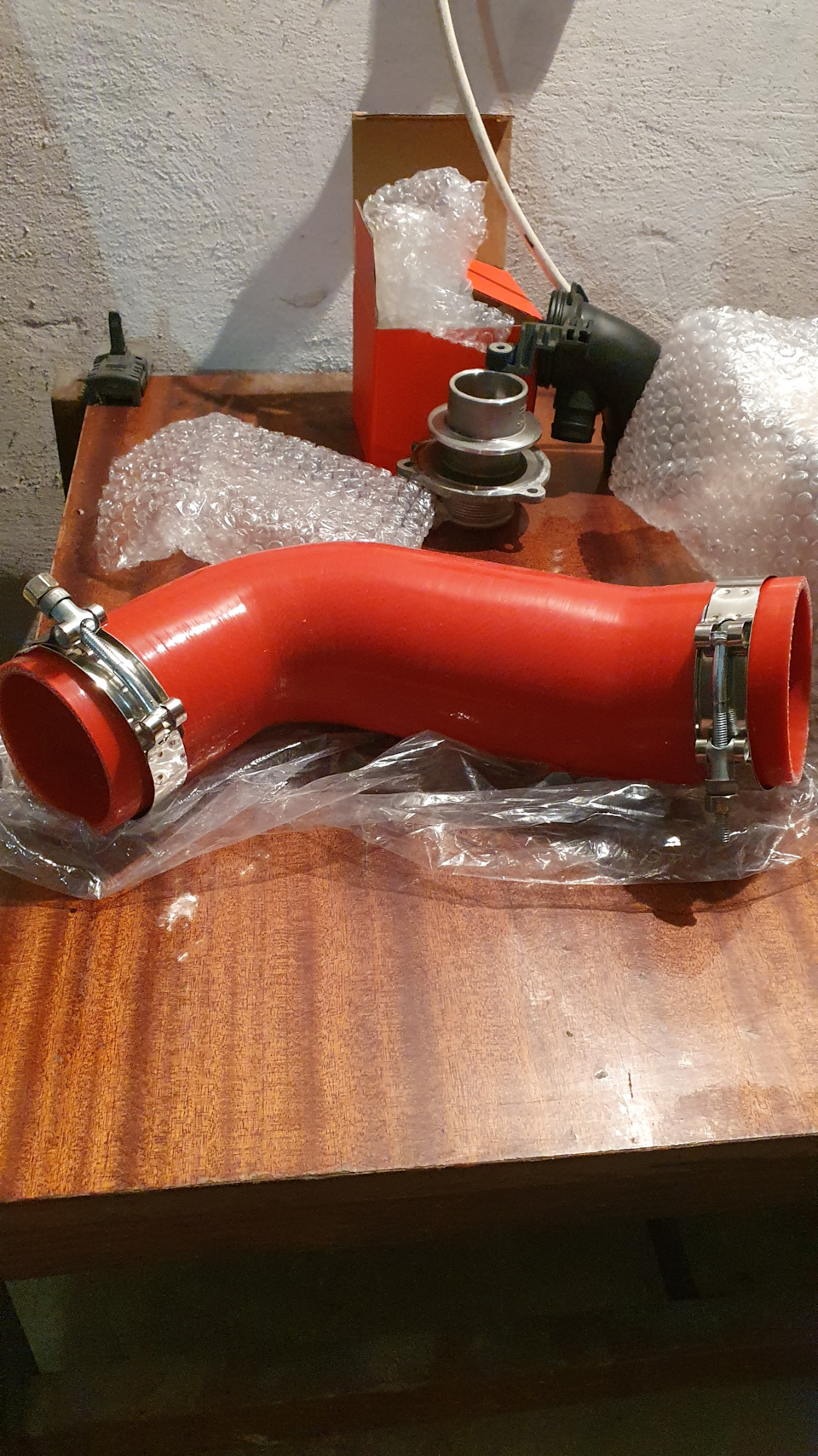 #11. Установка Red silicon pipe, Inlet pipe, Muffler delete, та фільтра Pipercross 4