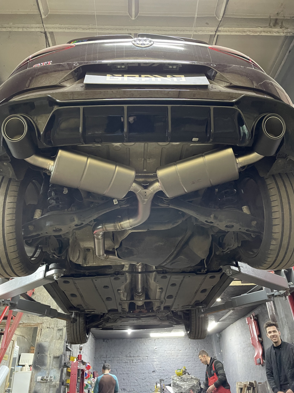 Akrapovic звук 2