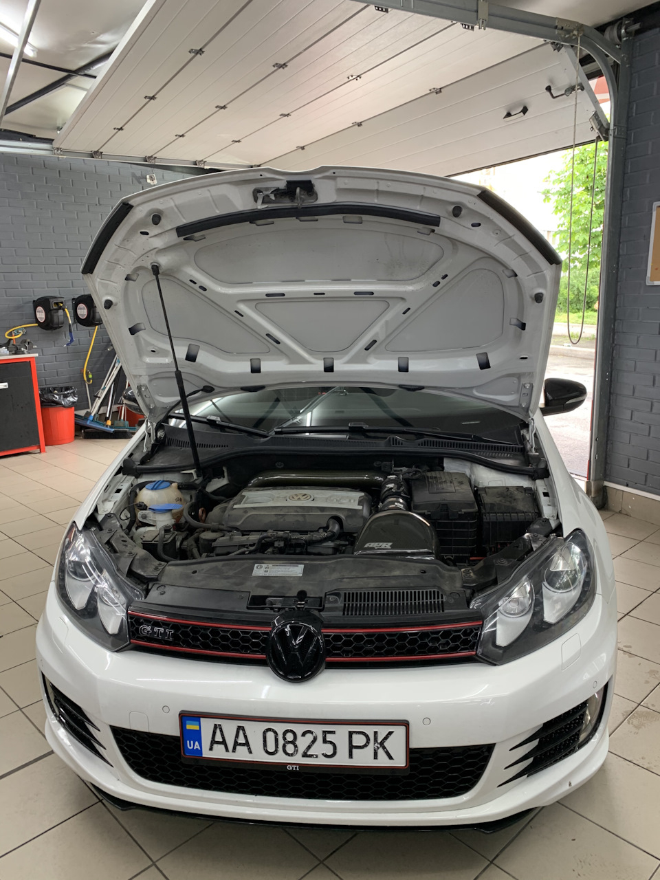 Apr Carbonio Intake 3