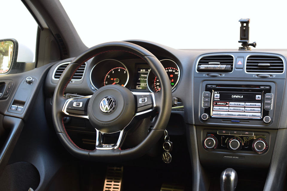 Руль GTI mk7 3