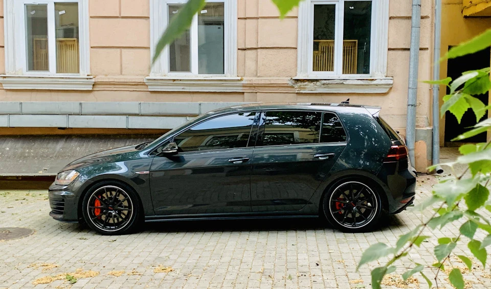 Rays G25 black & silver and Yokohama advan a048!