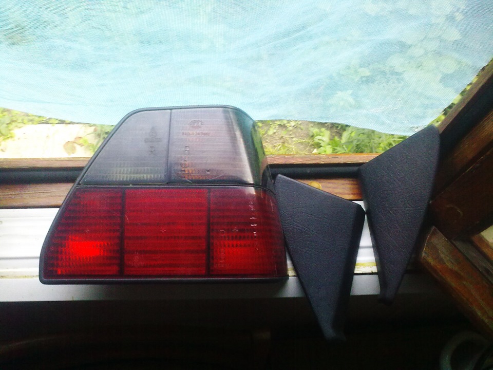 Nella Red Black 4