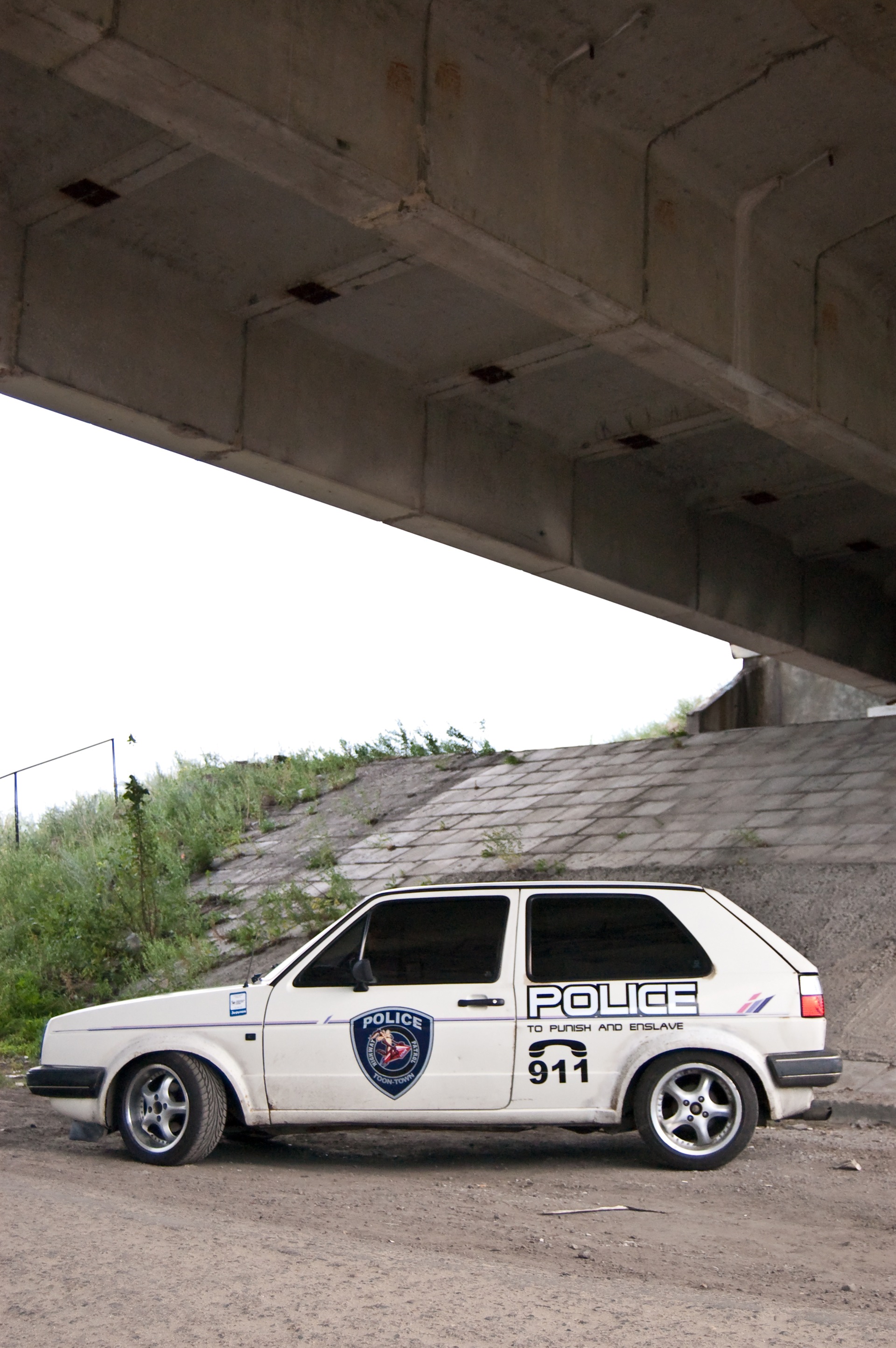 POLICE GOLF 4