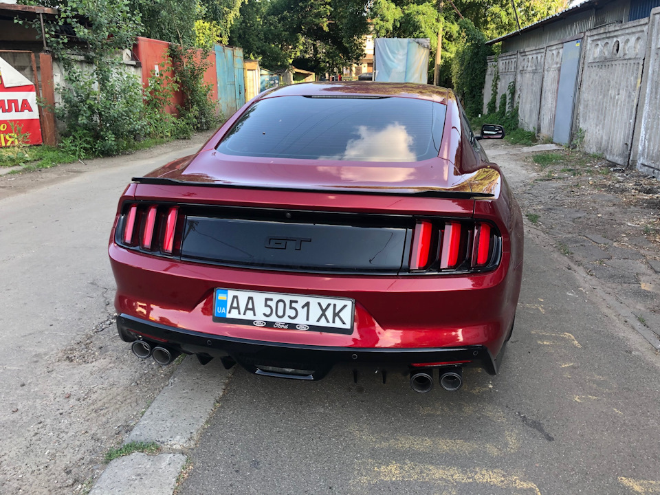 мій новий авто - Mustang GT 1