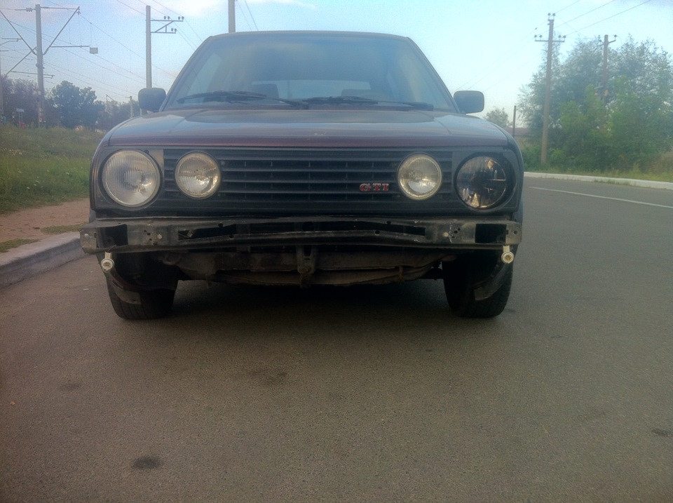 Зачепився за виступ на асфальті 1