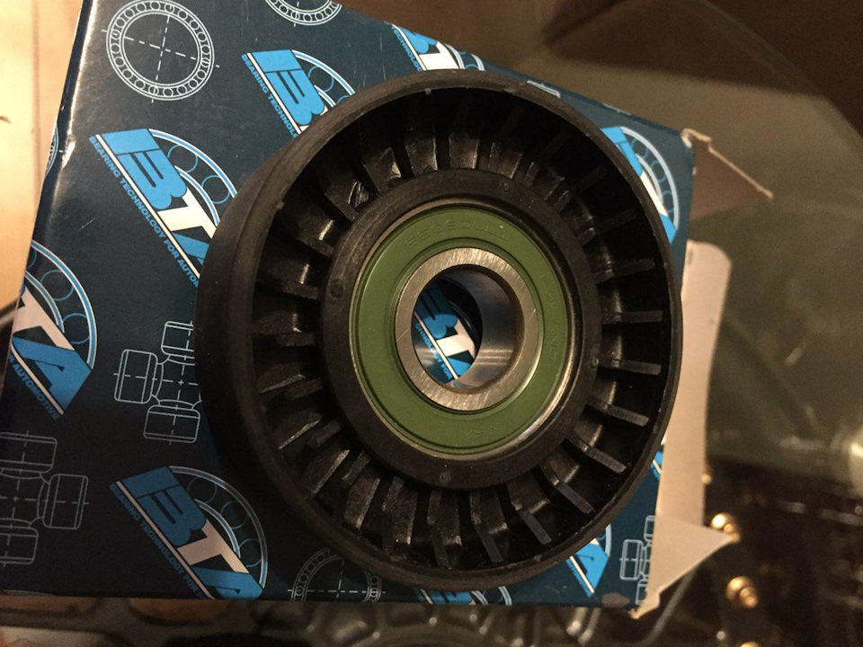 Заміна струмкового ременя та натяжного ролика 3