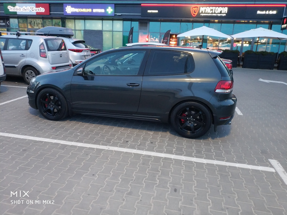 Диски на 17 GOLF 6 GTI 1