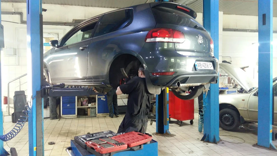 Заміна ступичного Golf VI GTI