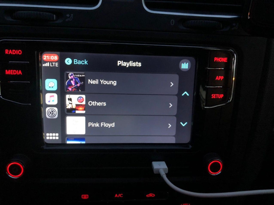 Заміна ГУ на штатну RCD 330 G+ CarPlay 1