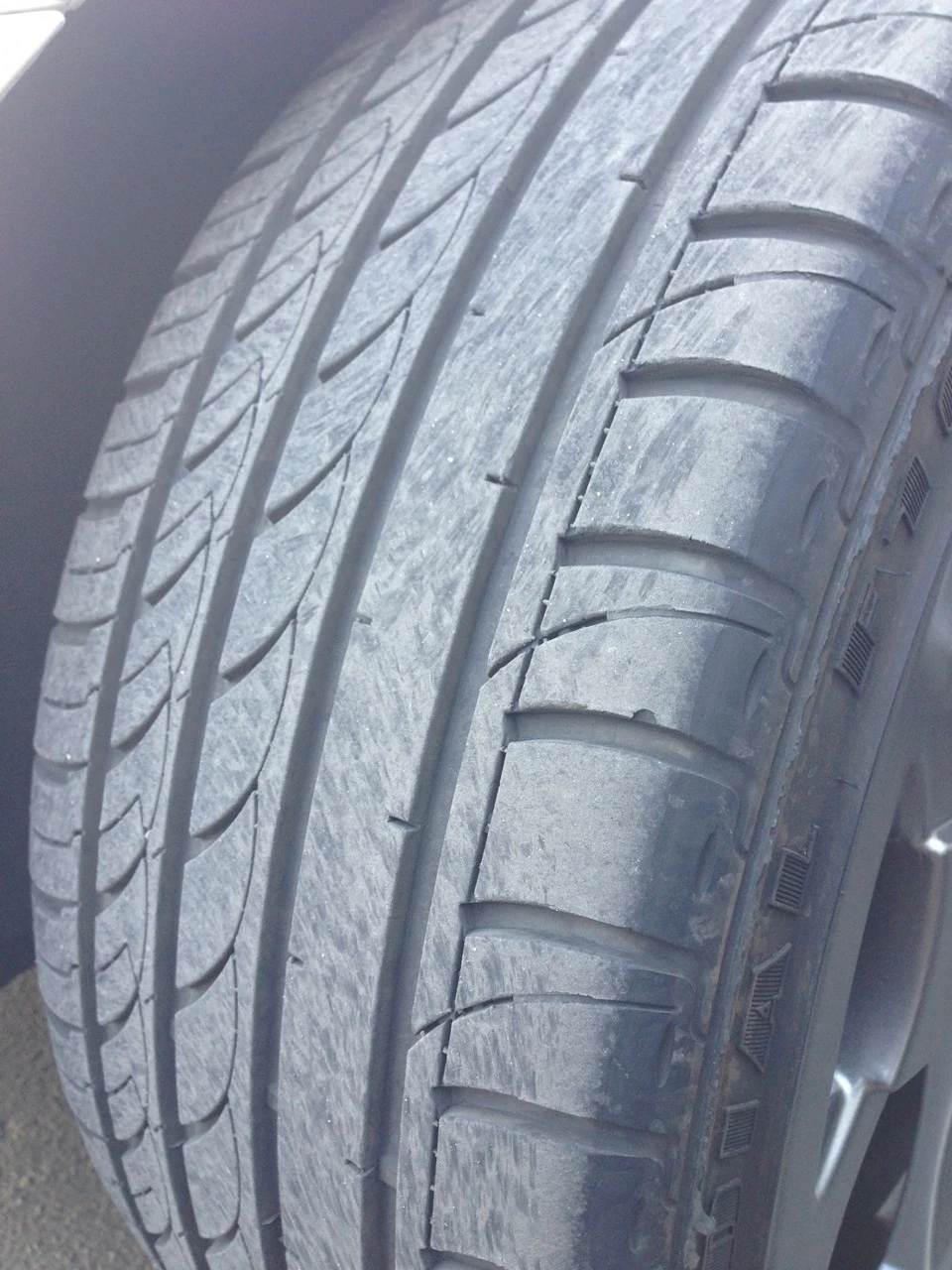 Продається гума Rockstone Radial F105 235/35/19