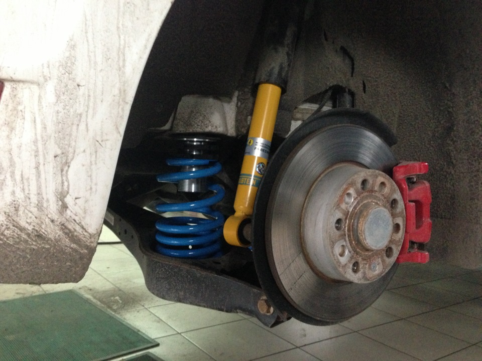Встановлення bilstein B14 PSS 2