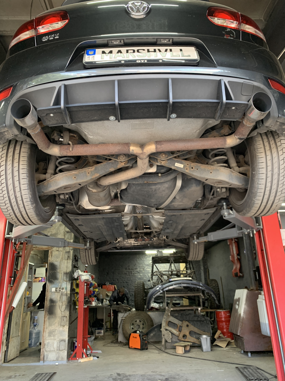 Глушник від GTI mk7 1