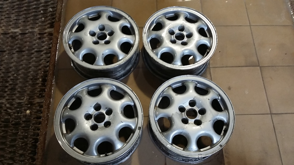 Продам непотрібні диски та шини 1