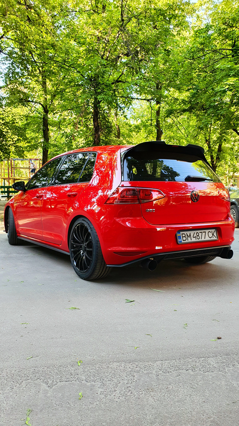 #15. Антихром емблем VW, шильдиків GTI. Установка кастом козирка. 4