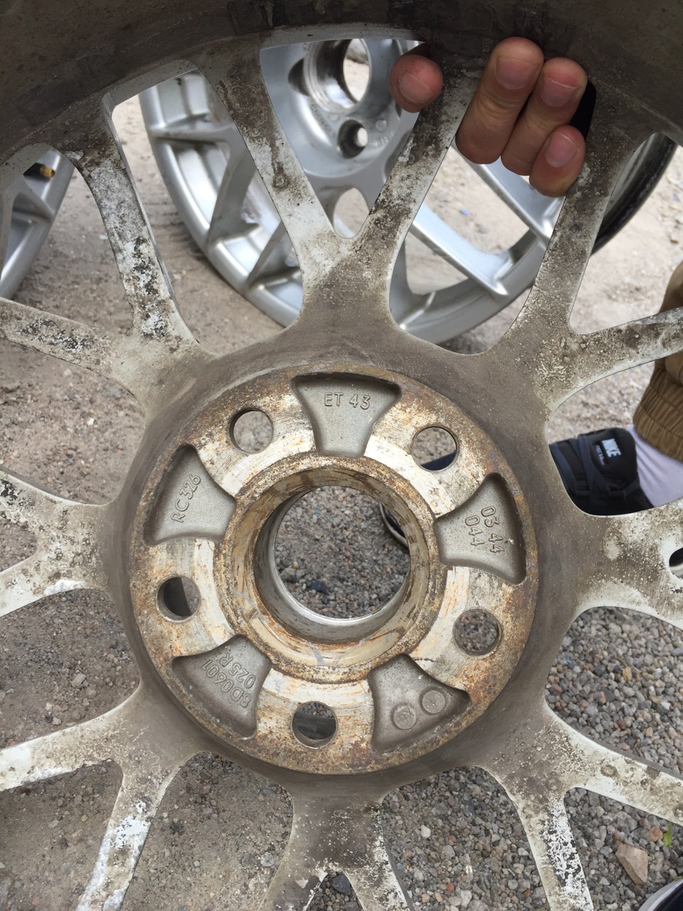 Реальна вага дисків BBS RC 326 ET43 R17x7.5 4