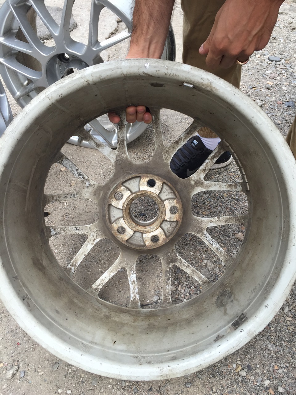 Реальна вага дисків BBS RC 326 ET43 R17x7.5 3