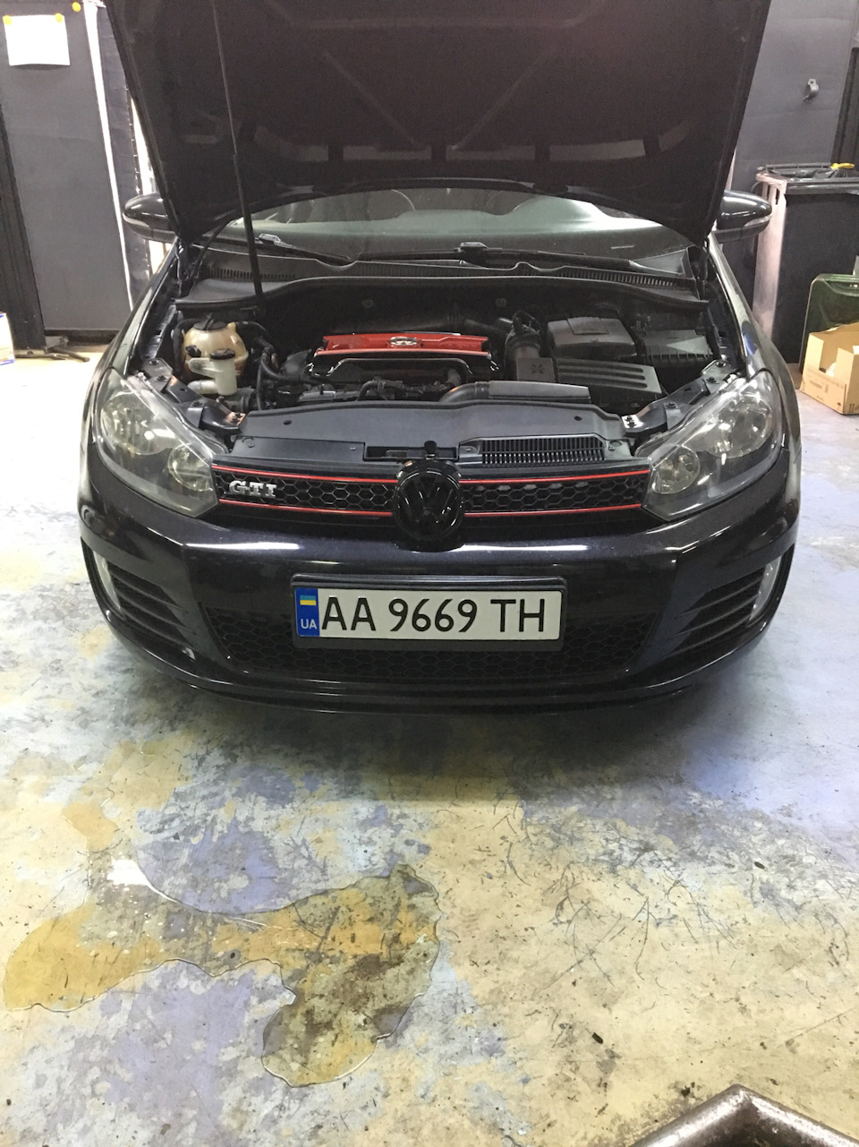 Чорні значки VW. 5