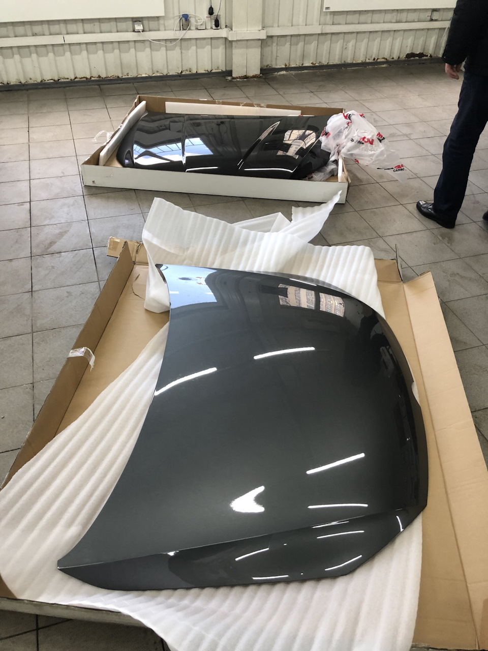 Карбоновий капот Seibon Carbon 3