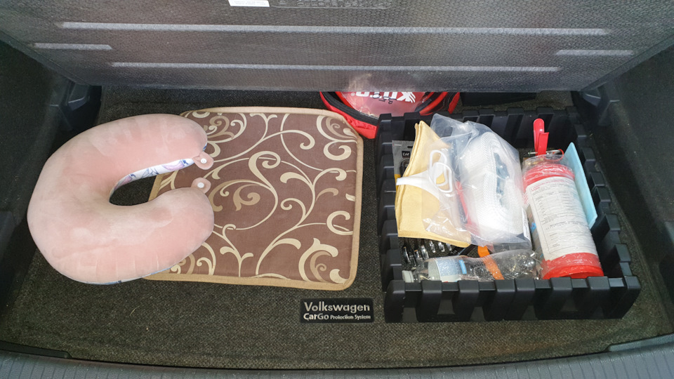 Volkswagen CarGo Protection System 3