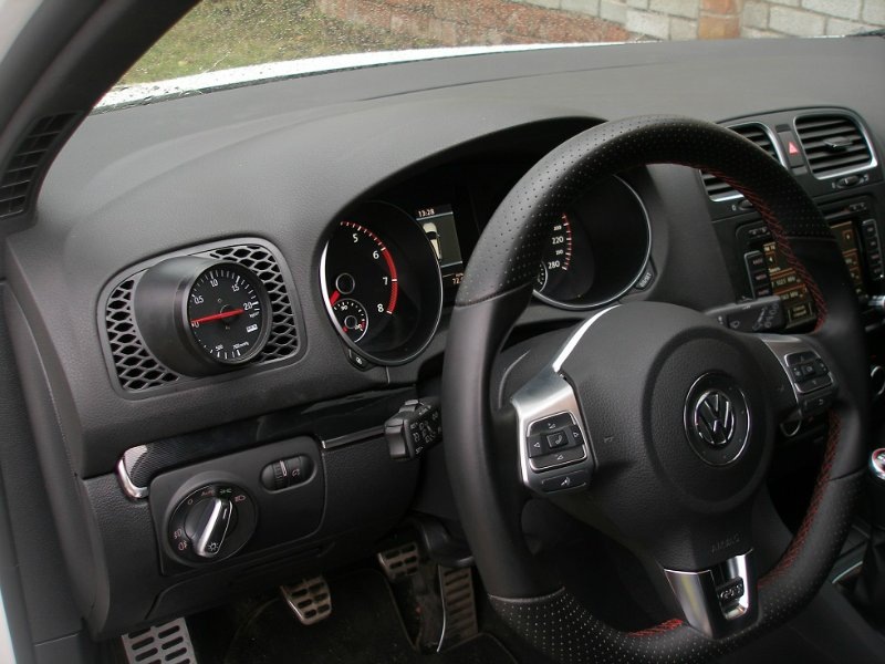 HKS 60mm Boost Gauge 3