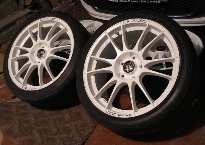 OZ Ultraleggera R18 у літі 3
