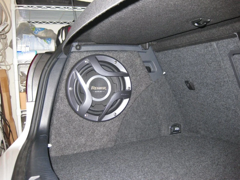 SUBwoofer search: more LFE in da GTI