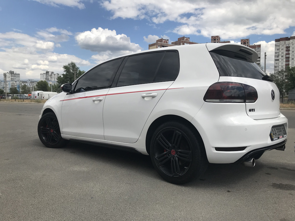 Volkswagen Golf GTI 4