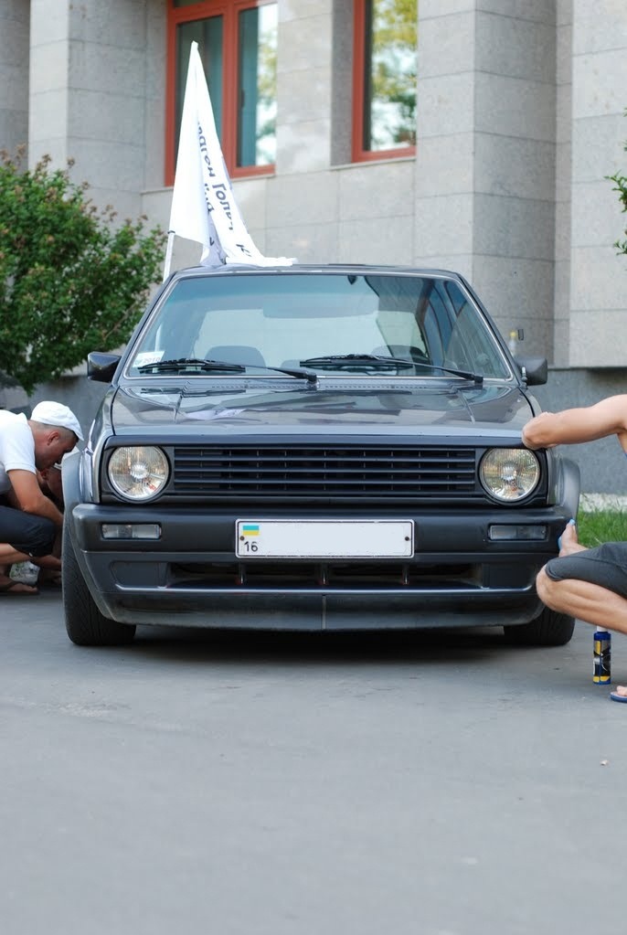 Hella black + червона облямівка 1