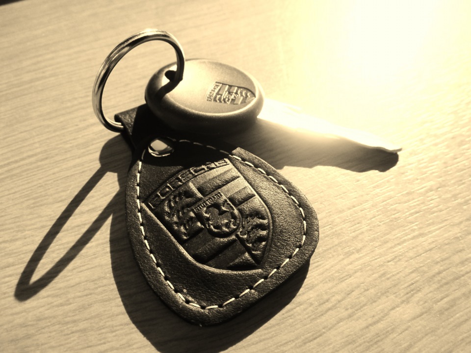 Porsche 924 Key 4