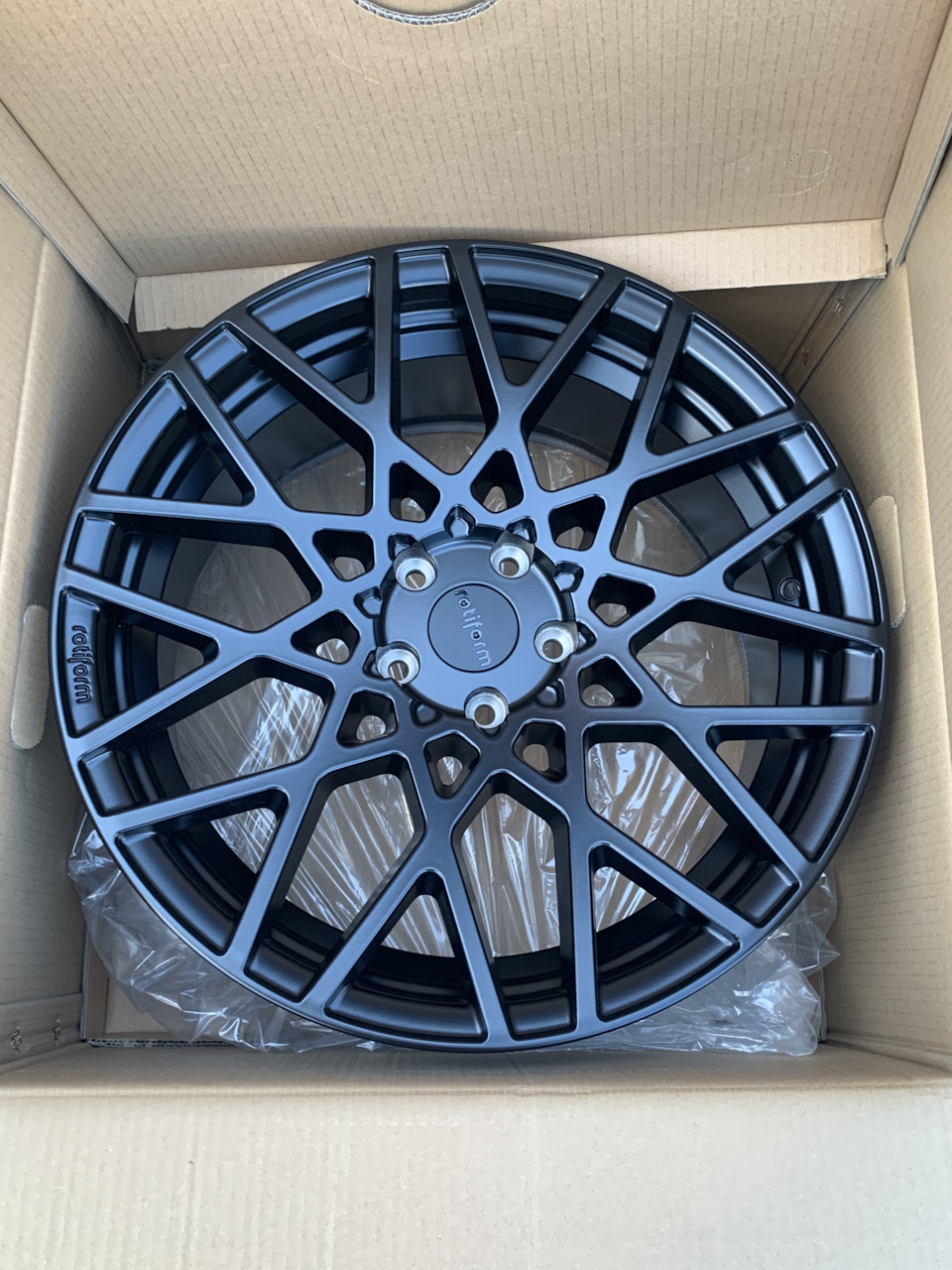 New Wheels Rotiform BLQ 19 4
