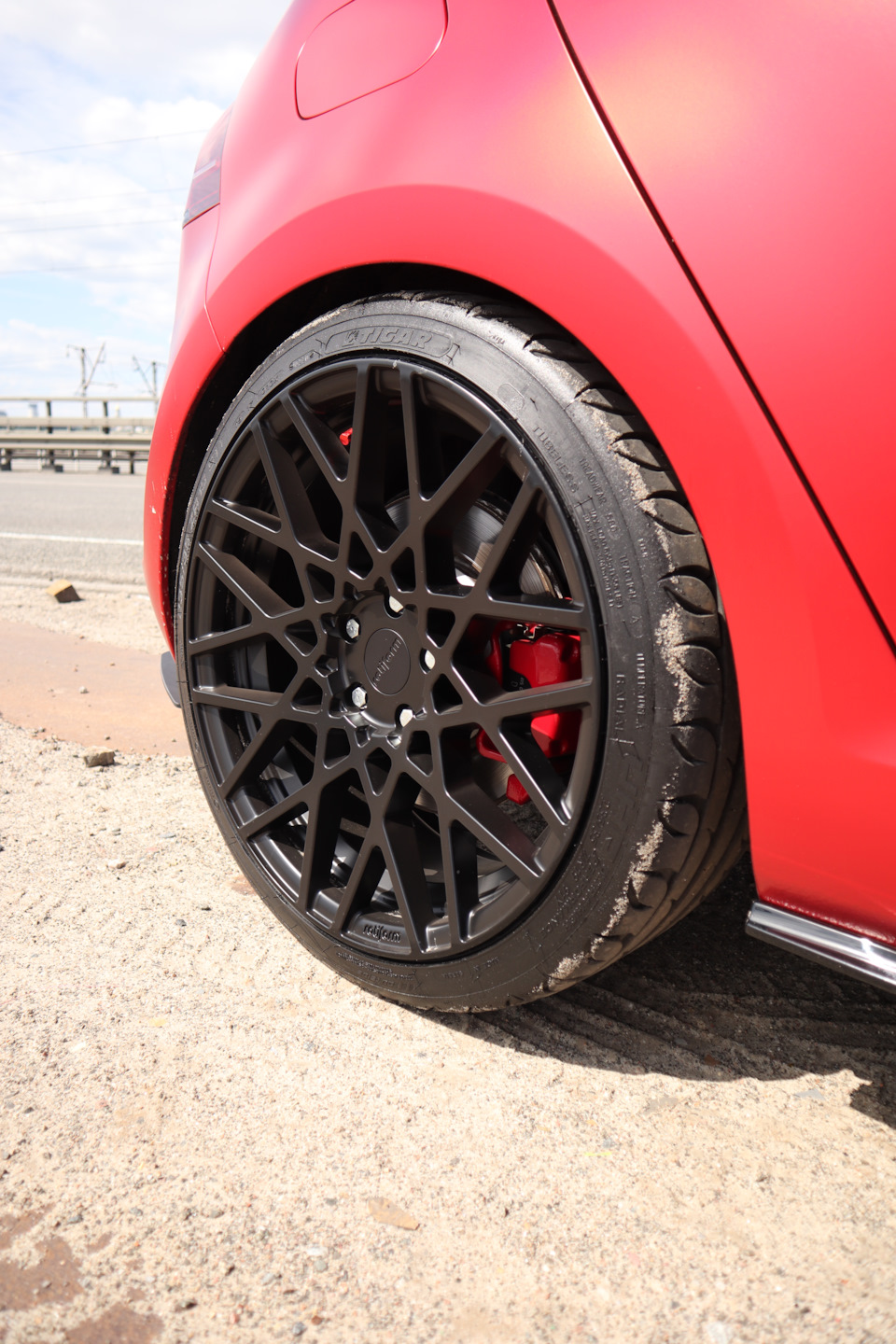 New Wheels Rotiform BLQ 19 2