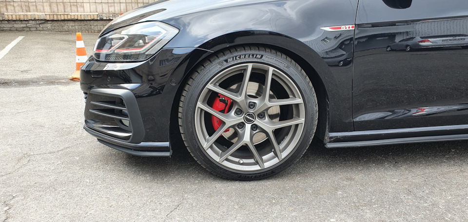 Комплект передніх гальм 🏁Performance Pack 🏎 MK7.5 GTI (340 x 30 мм)💪 2