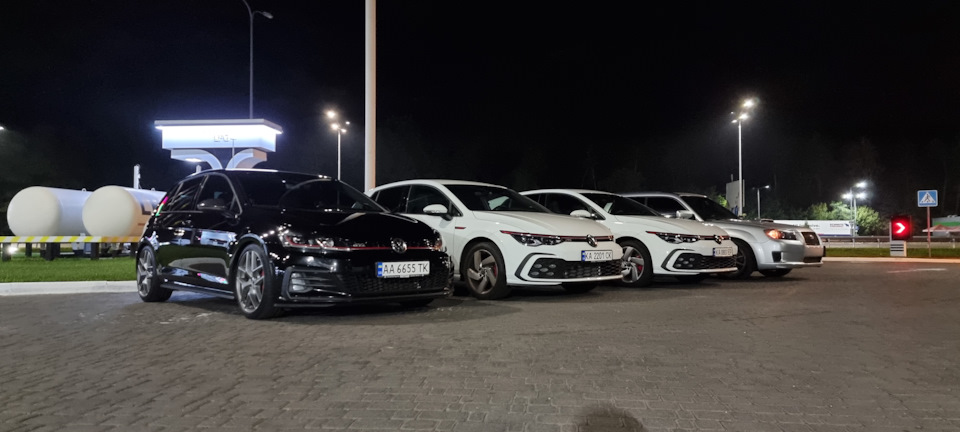 Рекомендую до перегляду 🖥 порівняння Golf GTI mk7,5 - mk8. від SERDJIO 🎬📽🎞 1