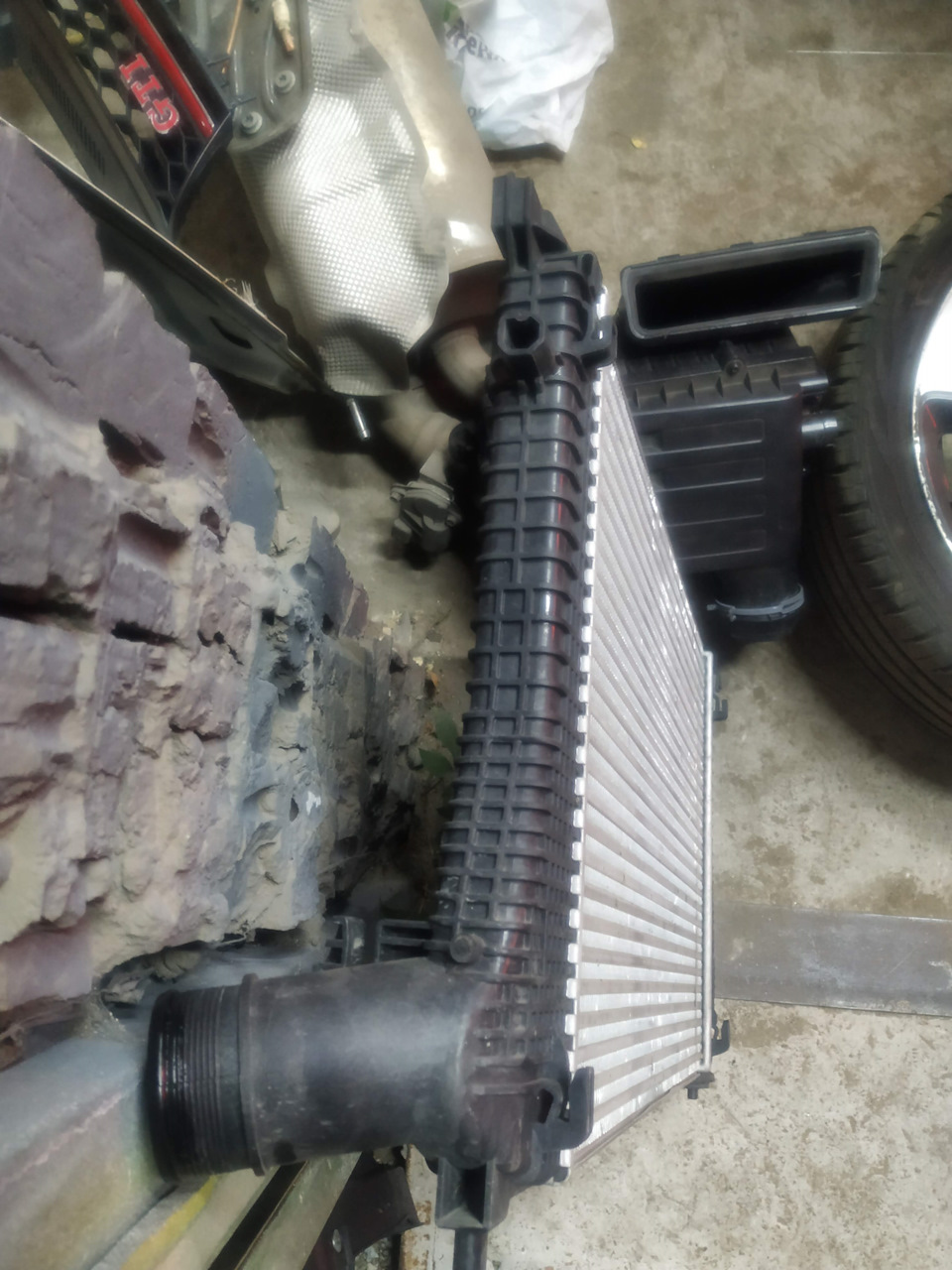 17. Підготовка до Stage 2: інтеркулер Wagner, Turbo Muffler Delete, Turbo Inlet Pipe та патрубок від короба повітряного фільтра. 5