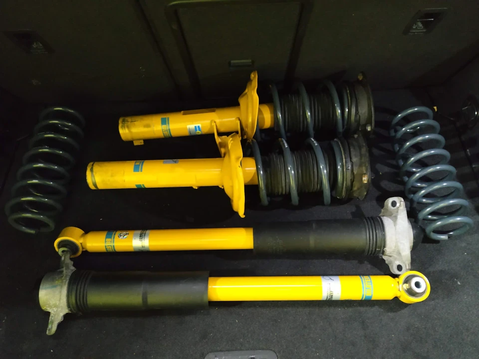 18. BILSTEIN B8 та пружини VWR31G7GT