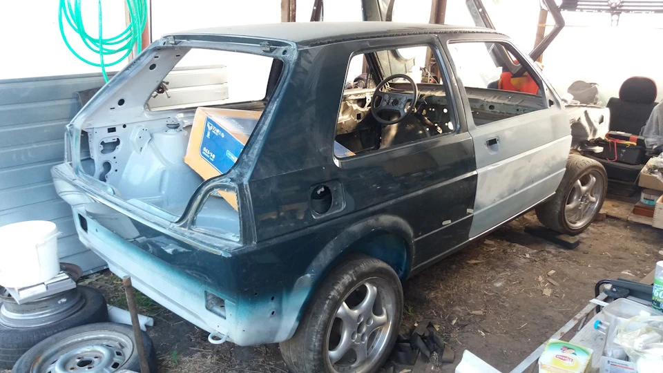 Через 4 роки Гольф обзавівся власним будинком або нарешті Гольф вдома:-) Ураааа:-)