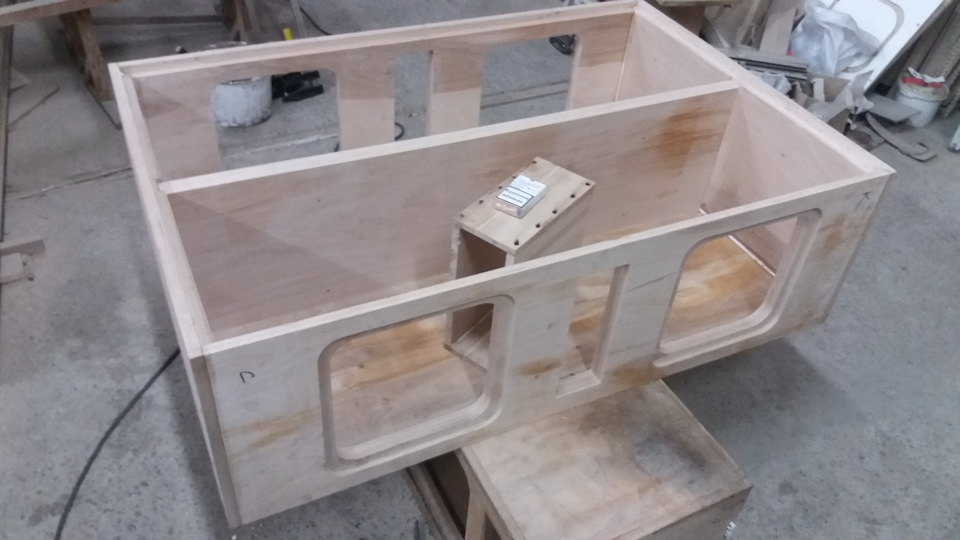 Хоббі пост. Автозвук у VW T4. Виготовлення коробки для 4х Kicker l5 12 solo baric:-) 4
