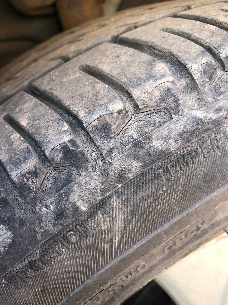 Питання до знавців. Стара гума Michelin (2002) 5